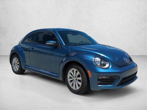 Used 2019 Volkswagen Beetle 2.0T S FWD image 3
