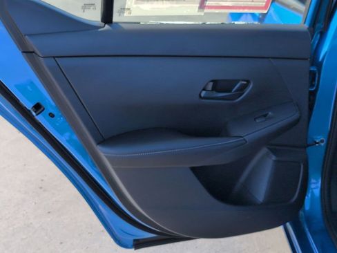 Used 2025 Nissan Sentra SV image 27