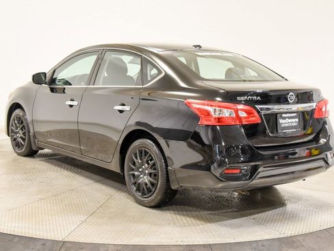 Used 2017 Nissan Sentra SV image 9