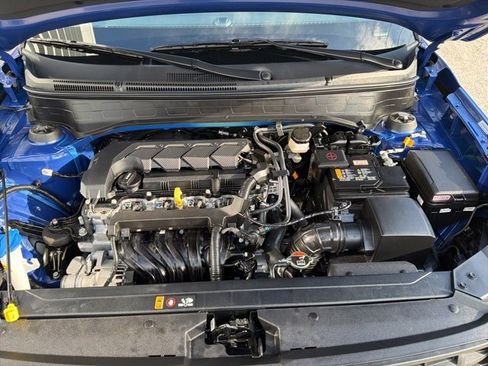 Used 2025 Hyundai Venue SE image 39