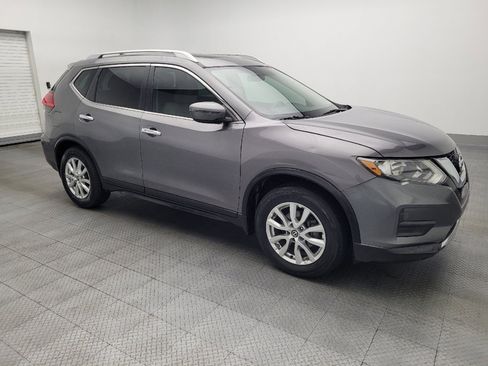 Used 2017 Nissan Rogue SV image 11