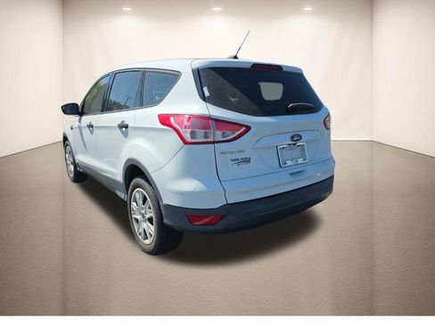 Used 2016 Ford Escape S FWD image 7