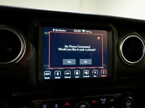 Used 2019 Jeep Wrangler Unlimited Rubicon w/ Dual Top Group image 19