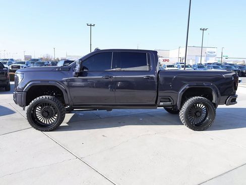 Used 2026 GMC Sierra 3500 Denali Ultimate image 3