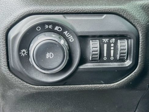 Used 2022 Jeep Wrangler Unlimited Sport AWD/4WD image 11