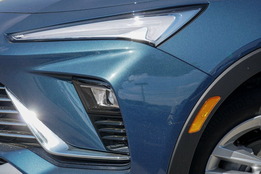 New 2026 Buick Envista Sport Touring w/ Convenience I Package FWD image 3