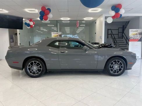 Used 2017 Dodge Challenger GT w/ Driver Convenience Group AWD/4WD image 5