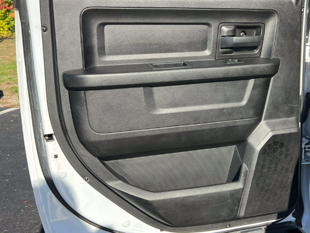 Used 2020 RAM 1500 Tradesman w/ Chrome Appearance Group AWD/4WD image 34