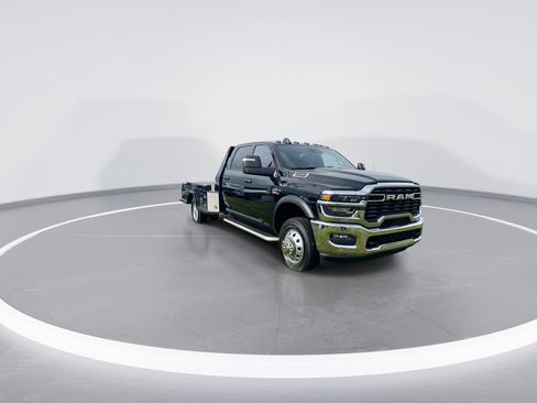 Used 2025 RAM 3500 Tradesman AWD/4WD image 2
