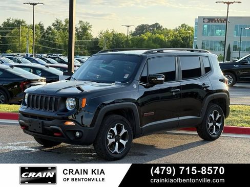 Used 2022 Jeep Renegade Trailhawk w/ Sun/Sound Group AWD/4WD image 3