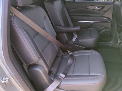 Certified 2025 Chevrolet Traverse Z71 w/ Driver Confidence Package image 27