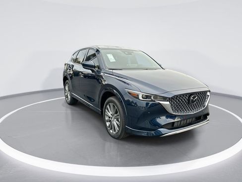 New 2025 MAZDA CX-5 Signature image 2