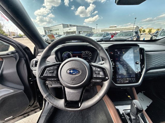 Used 2025 Subaru Forester Touring AWD/4WD image 14