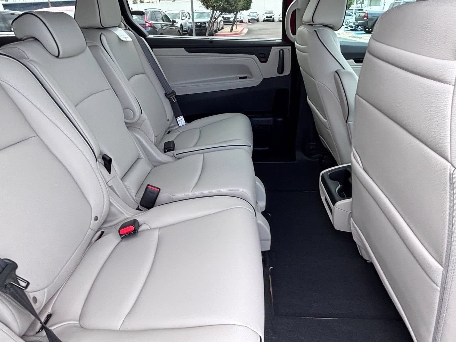 New 2027 Honda Odyssey Touring image 12