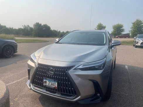 Used 2024 Lexus NX 350 AWD image 2