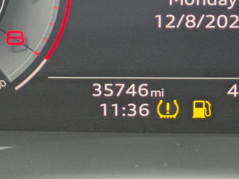 Used 2023 Audi Q8 Premium Plus image 11