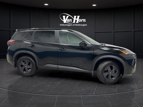 Used 2026 Nissan Rogue SV w/ Cold Weather Package AWD/4WD image 8