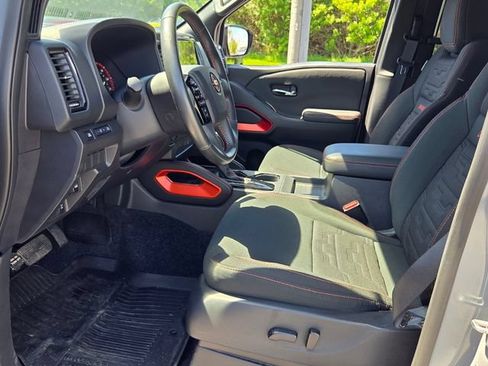 Used 2024 Nissan Frontier PRO-4X w/ Off-Road Protection Package AWD/4WD image 9