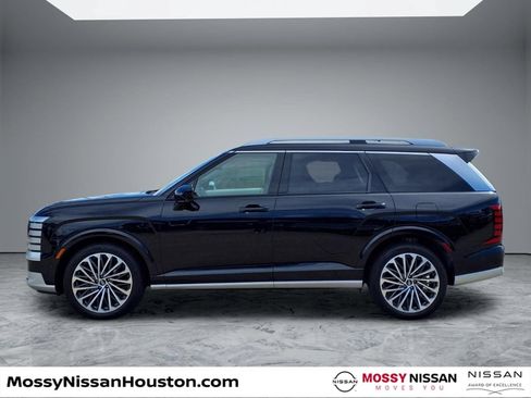 Used 2026 Hyundai Palisade Calligraphy FWD image 5