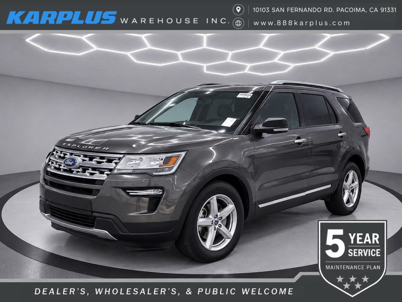 Used 2019 Ford Explorer XLT FWD image 1