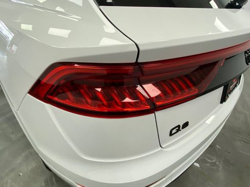 Used 2022 Audi Q8 Premium AWD/4WD image 12