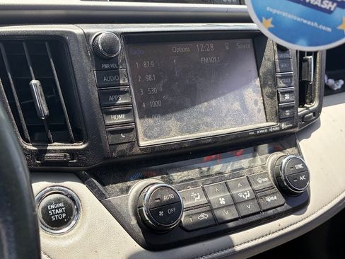 Used 2017 Toyota RAV4 XLE FWD image 8