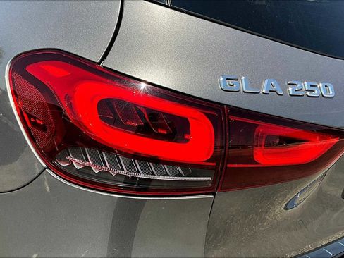 Certified 2023 Mercedes-Benz GLA 250 image 28