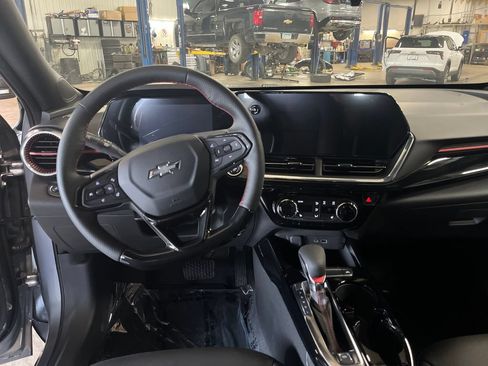 New 2026 Chevrolet Trax RS w/ Driver Confidence Package FWD image 12