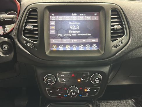 Used 2021 Jeep Compass Trailhawk w/ Convenience Group image 12