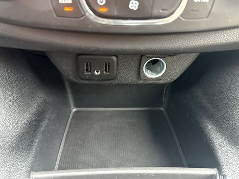 Used 2023 Chevrolet Traverse LS w/ Safety Package image 32