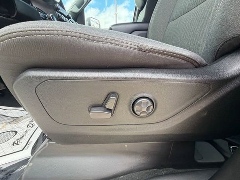 Used 2021 RAM 1500 Big Horn AWD/4WD image 24