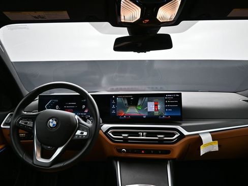 Certified 2024 BMW 330i Sedan image 19