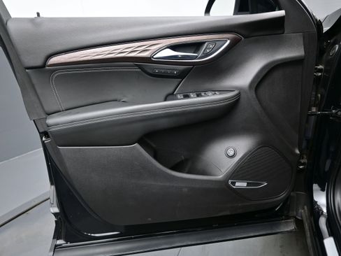 Used 2023 Buick Envision Avenir FWD image 9