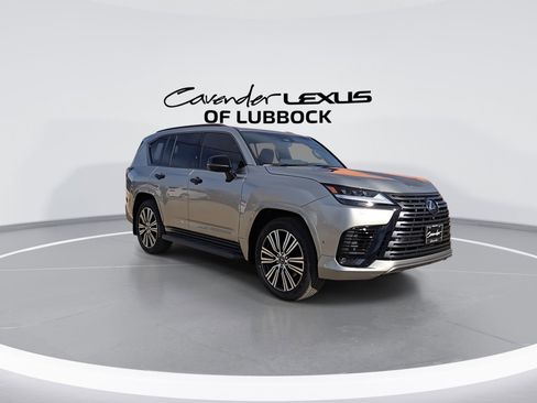 New 2026 Lexus LX 700h Luxury image 2