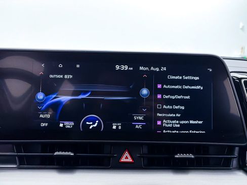 Certified 2023 Kia Sportage EX AWD/4WD image 24