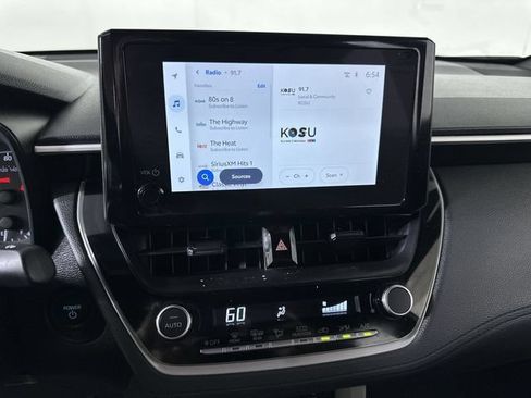 Used 2025 Toyota Corolla Cross AWD Hybrid image 13