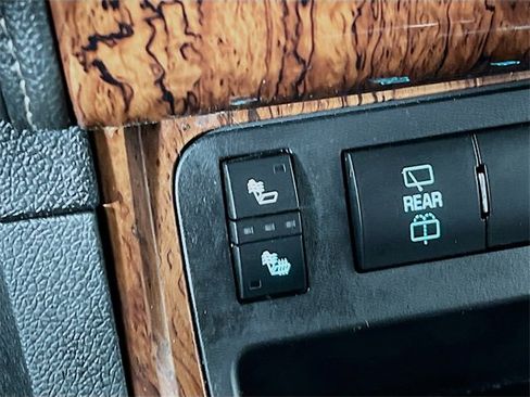 Used 2014 Chevrolet Traverse LT w/ All-Star Edition image 20