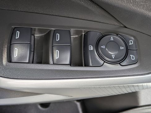 Used 2024 Chevrolet Trax RS image 15