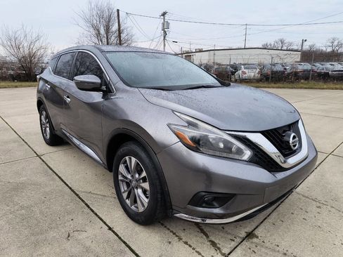 Used 2018 Nissan Murano S image 1