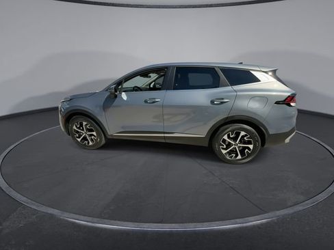 Used 2025 Kia Sportage EX image 5