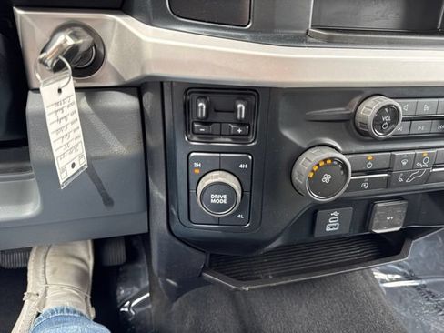 Used 2023 Ford F350 XLT AWD/4WD image 44