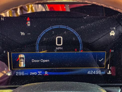 Used 2025 Chevrolet TrailBlazer ACTIV w/ Driver Confidence Package image 24