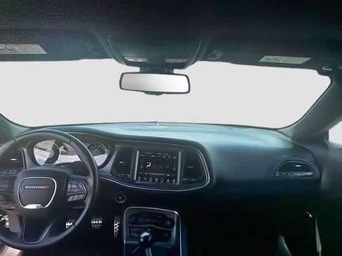Used 2017 Dodge Challenger R/T Scat Pack RWD image 15