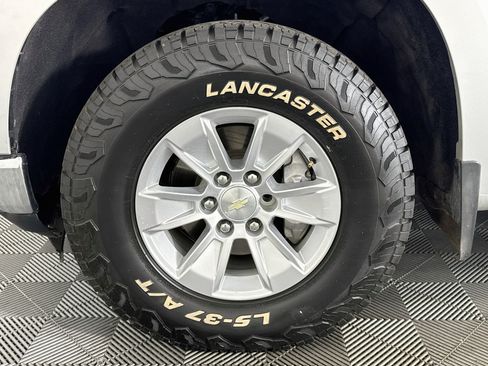 Used 2021 Chevrolet Silverado 1500 LT w/ LPO, Dark Essentials Package RWD image 35