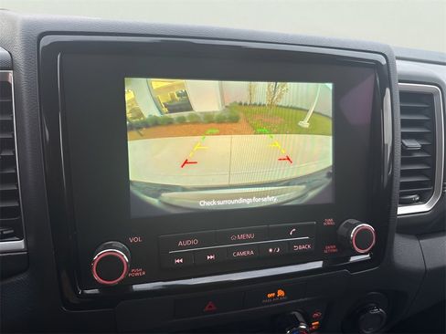 Used 2023 Nissan Frontier SV w/ SV Convenience Package image 21