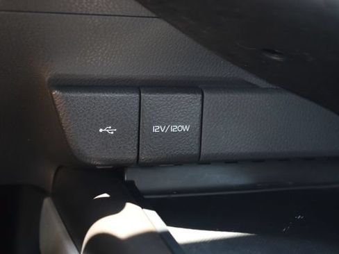 Used 2021 Toyota Camry SE w/ Cold Weather Package AWD/4WD image 24