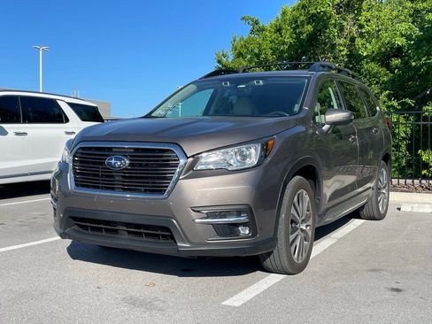 Used 2021 Subaru Ascent Limited w/ Technology Package AWD/4WD image 3