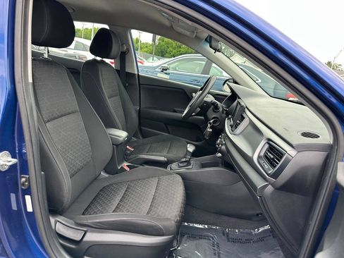 Used 2019 Kia Rio S FWD image 28