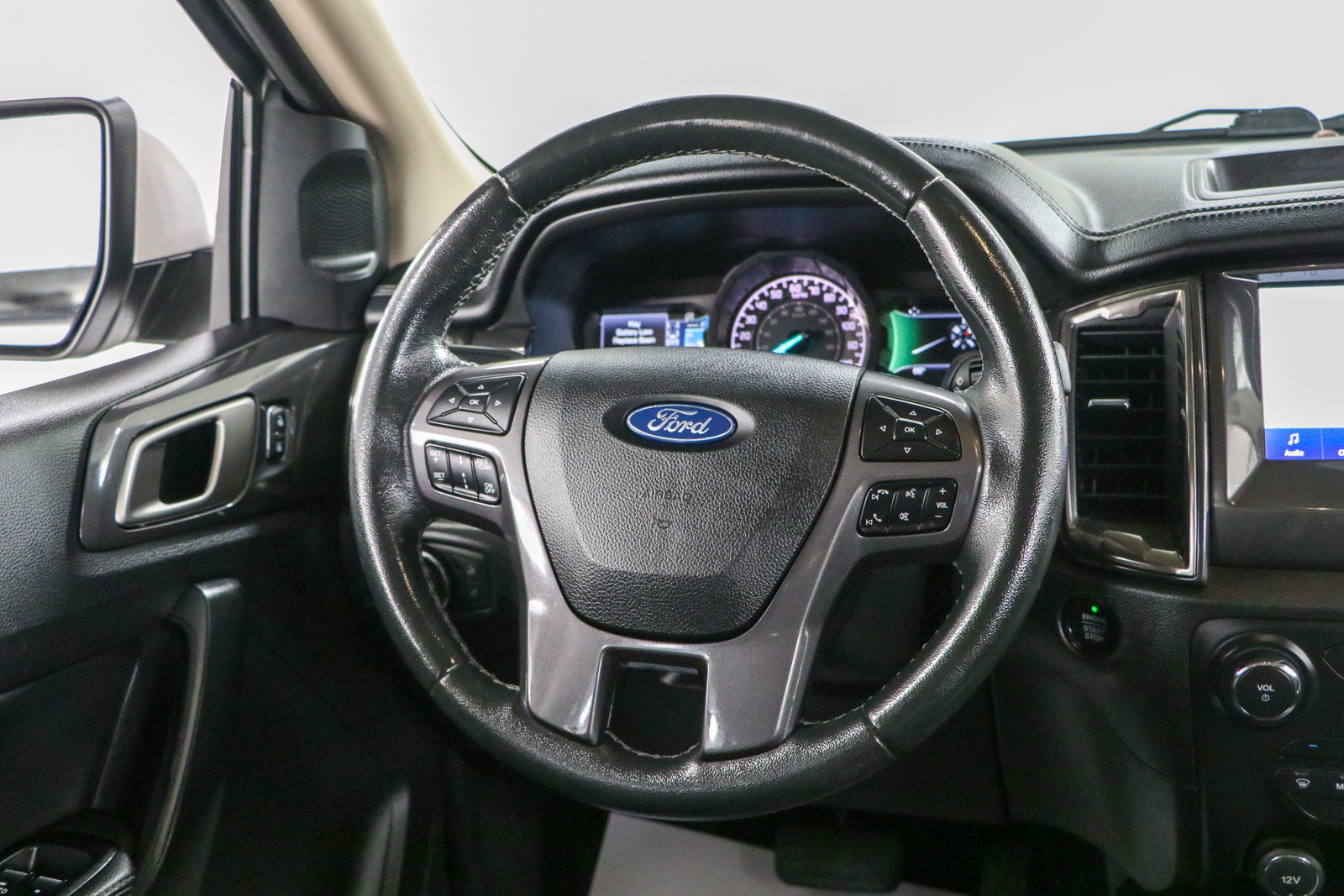 Used 2020 Ford Ranger Lariat w/ Technology Package AWD/4WD image 13