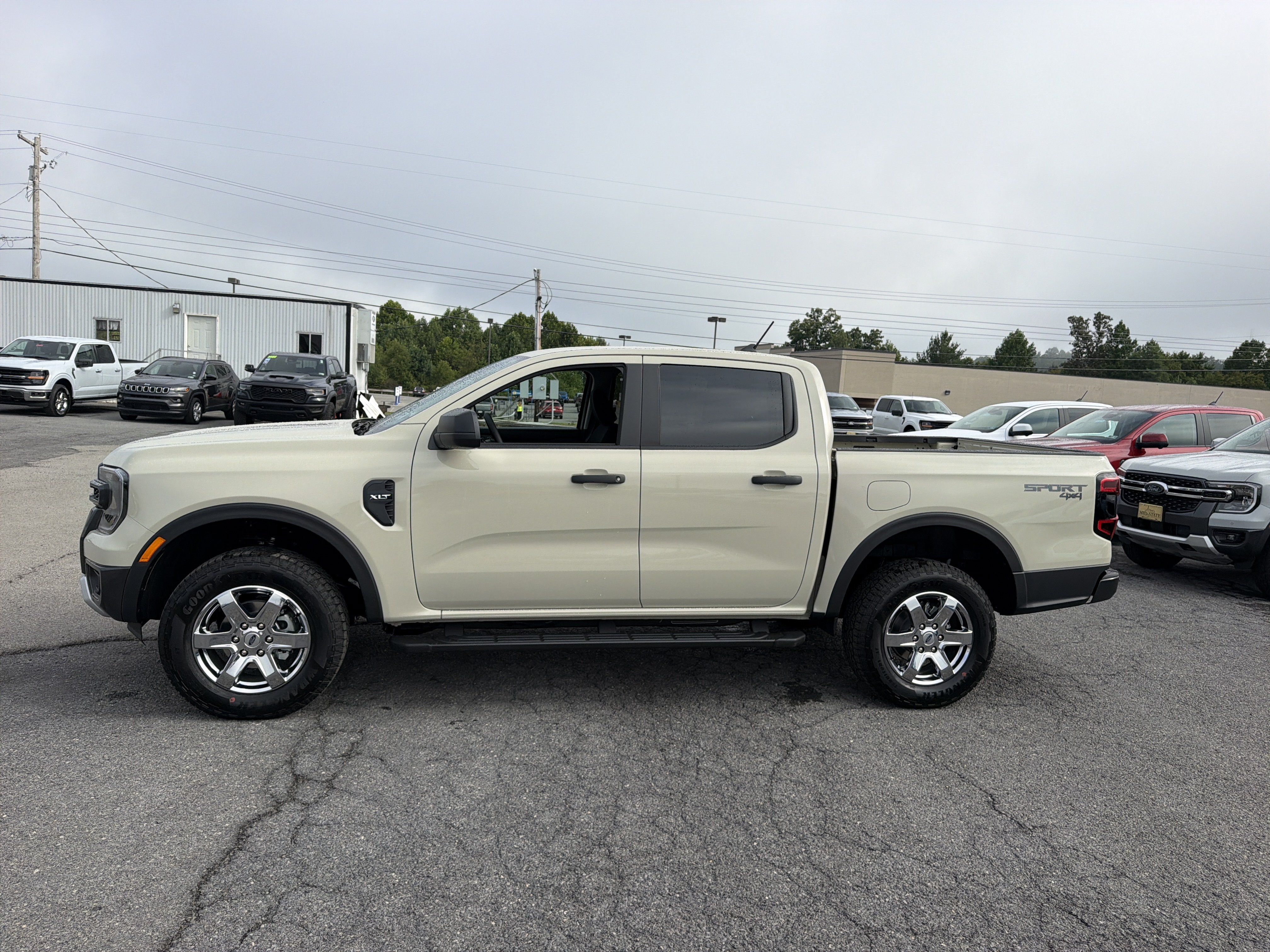 New 2026 Ford Ranger XLT w/ Equipment Group 301A High AWD/4WD image 8